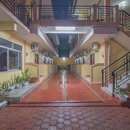 Hotel Reddoorz Near Rsud Dr Abdul Aziz Singkawang Exterior foto